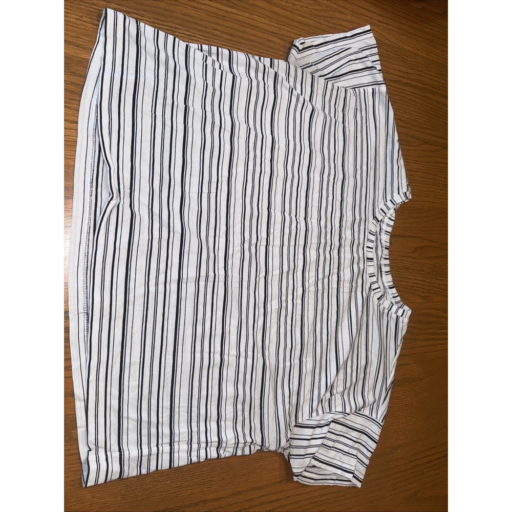 Womens Lululuemon Striped Short Sleeve Cropped Shirt Size 10